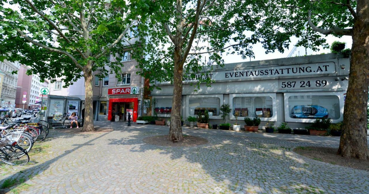 Charming With Balcony In Hip & Trendy Margareten Vienna Exterior photo